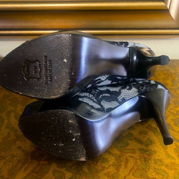 Stuart Weitzman Lace Bootie Black Calf size 7.5 - Picture 7 of 7